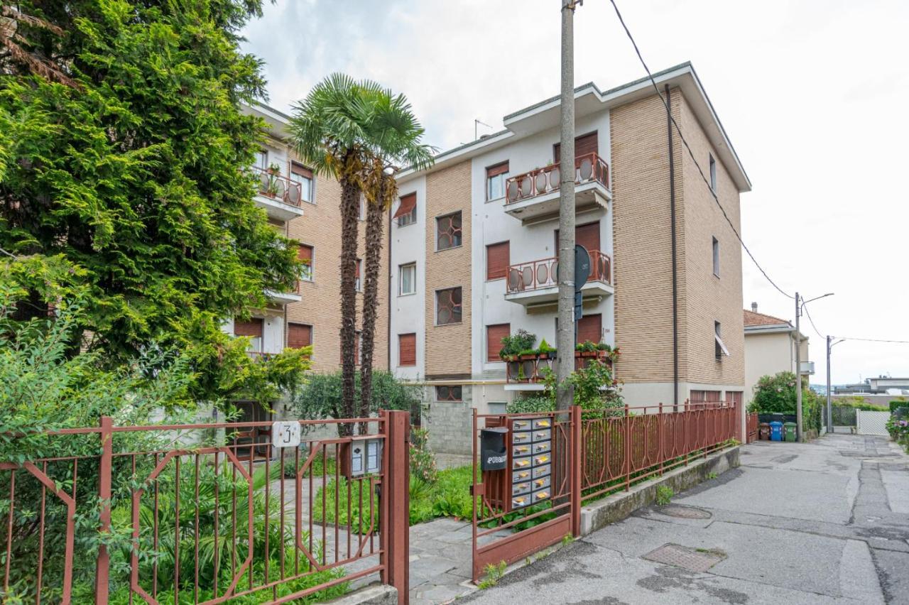 Lovely & Quiet - With Balcony & Parking Appartement *